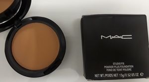 MAC Studio Fix Powder Plus Foundation